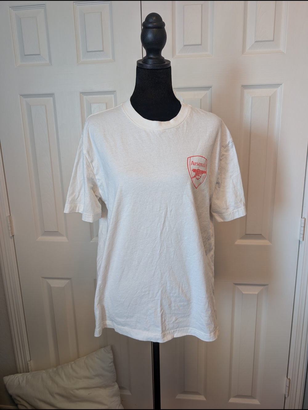 Hollister White Short-Sleeve Tee with Small Red Arsenal Crest